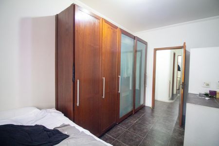 Casa à venda com 215m², 3 quartos e 3 vagas Casa à venda com 215m², 3 quartos e 3 vagasQuarto 1