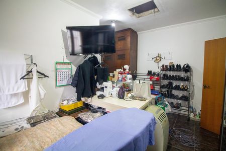 Casa à venda com 215m², 3 quartos e 3 vagas Casa à venda com 215m², 3 quartos e 3 vagasQuarto 2