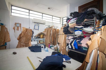 Casa à venda com 215m², 3 quartos e 3 vagas Casa à venda com 215m², 3 quartos e 3 vagasSalão de Festas