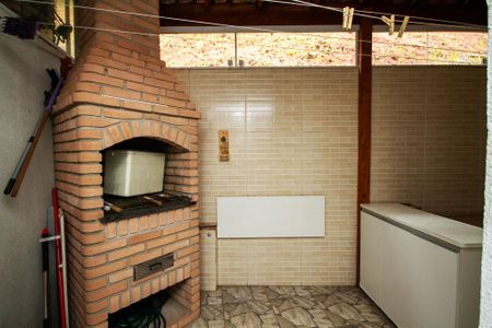 Casa de condomínio para alugar com 100m², 2 quartos e 2 vagasChurrasqueira