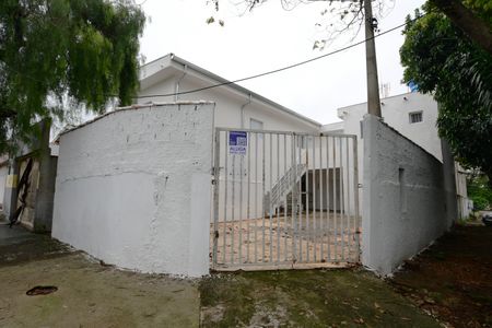 Casa para alugar com 60m², 2 quartos e 1 vagaFachada / Placa