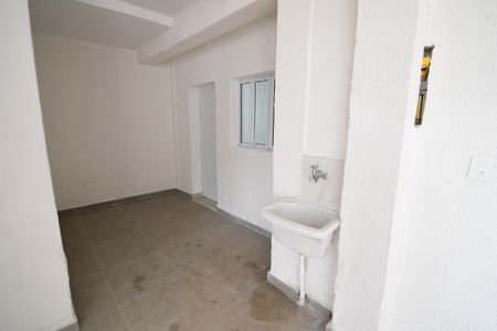 Casa para alugar com 60m², 2 quartos e 1 vagaÁrea de Serviço