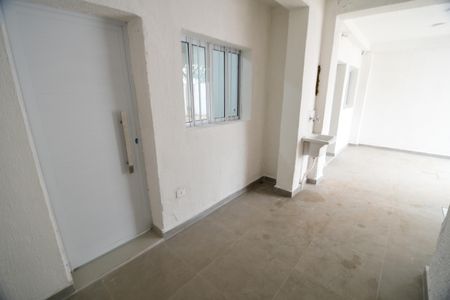 Casa para alugar com 60m², 2 quartos e 1 vagaÁrea de Serviço