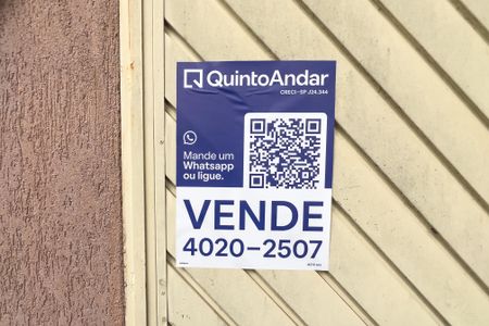 Casa à venda com 250m², 3 quartos e 4 vagas Casa à venda com 250m², 3 quartos e 4 vagasPlaca MZYE-610