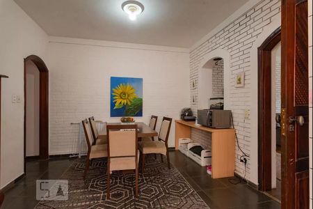 Casa à venda com 155m², 3 quartos e 2 vagasSala