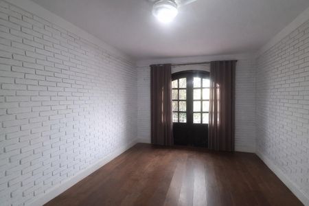 Casa à venda com 155m², 3 quartos e 2 vagasQuarto