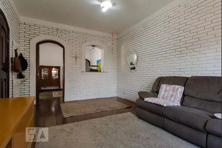 Casa à venda com 155m², 3 quartos e 2 vagasSala