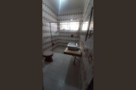 Casa à venda com 155m², 3 quartos e 2 vagasBanheiro