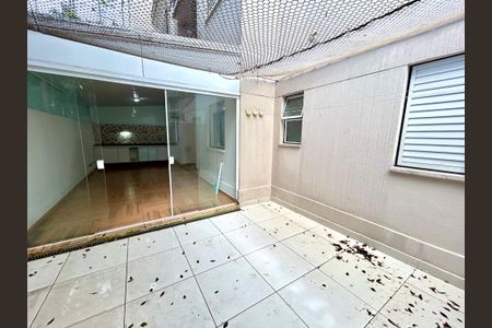 Apartamento para alugar com 88m², 2 quartos e 1 vagaQuintal