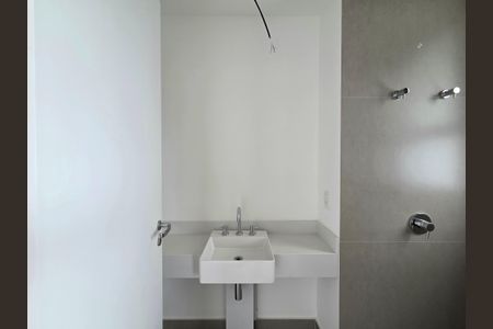 Apartamento à venda com 143m², 3 quartos e 2 vagas Apartamento à venda com 143m², 3 quartos e 2 vagasBanheiro da Suíte 3