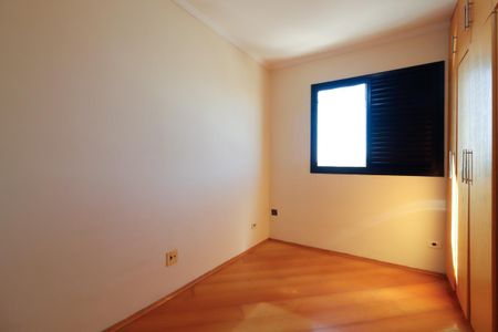 Apartamento para alugar com 74m², 2 quartos e 1 vaga