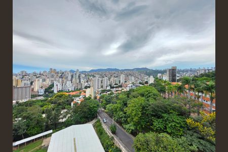 Vista de apartamento à venda com 3 quartos, 80m² em Coração de Jesus, Belo Horizonte