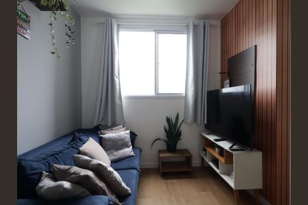 Sala de apartamento para alugar com 2 quartos, 42m² em Jardim Maria Duarte, São Paulo