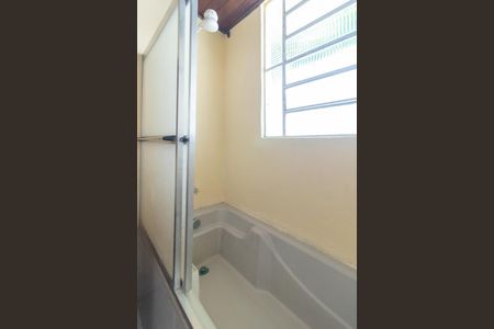 Casa para alugar com 220m², 5 quartos e 4 vagas Casa para alugar com 220m², 5 quartos e 4 vagasBanheiro do Quarto 2