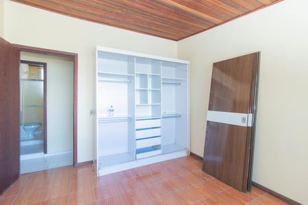 Casa para alugar com 220m², 5 quartos e 4 vagas Casa para alugar com 220m², 5 quartos e 4 vagasQuarto 3