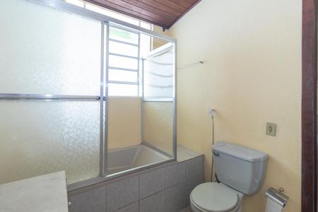 Casa para alugar com 220m², 5 quartos e 4 vagas Casa para alugar com 220m², 5 quartos e 4 vagasBanheiro do Quarto 2