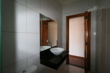 Casa à venda com 343m², 3 quartos e 2 vagasBanheiro