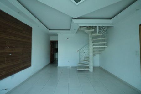 Sala de casa para alugar com 3 quartos, 343m² em Centro, Diadema