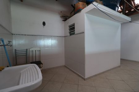 Casa à venda com 343m², 3 quartos e 2 vagasÁrea de Serviço 2