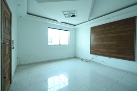 Casa à venda com 343m², 3 quartos e 2 vagasSala