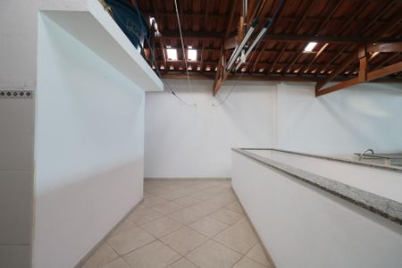Casa à venda com 343m², 3 quartos e 2 vagasÁrea de Serviço 2