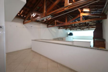 Casa à venda com 343m², 3 quartos e 2 vagasÁrea de Serviço 2