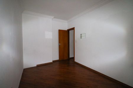 Casa à venda com 343m², 3 quartos e 2 vagasQuarto 2