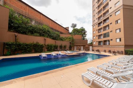 Apartamento para alugar com 61m², 2 quartos e 1 vaga Apartamento para alugar com 61m², 2 quartos e 1 vagaÁrea comum - Piscina