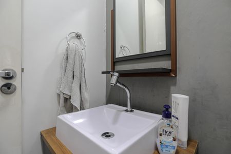 Casa de condomínio para alugar com 75m², 2 quartos e 2 vagasBanheiro