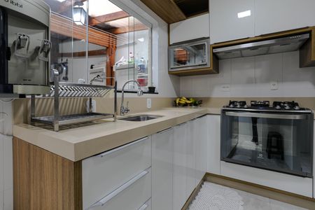 Casa de condomínio para alugar com 75m², 2 quartos e 2 vagasCozinha