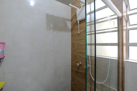 Casa de condomínio para alugar com 75m², 2 quartos e 2 vagasBanheiro - Quarto 2 - Suíte