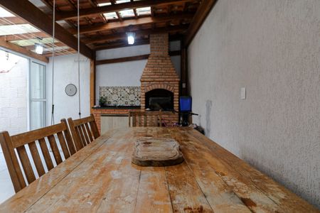 Casa de condomínio para alugar com 75m², 2 quartos e 2 vagasChurrasqueira