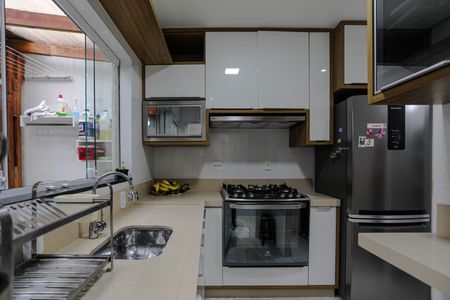 Casa de condomínio para alugar com 75m², 2 quartos e 2 vagasCozinha