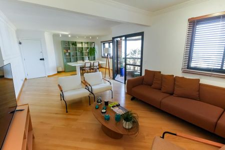 Apartamento para alugar com 146m², 3 quartos e 3 vagas Apartamento para alugar com 146m², 3 quartos e 3 vagasSala