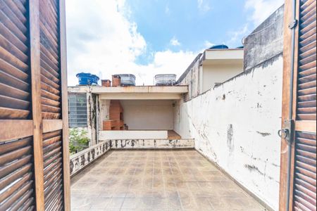 Casa à venda com 171m², 3 quartos e 2 vagasVaranda do Quarto 2