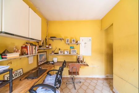 Casa à venda com 171m², 3 quartos e 2 vagasEscritório