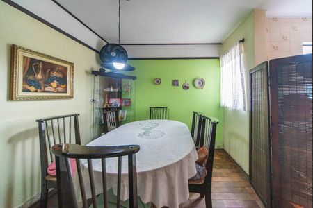 Casa à venda com 171m², 3 quartos e 2 vagasCopa