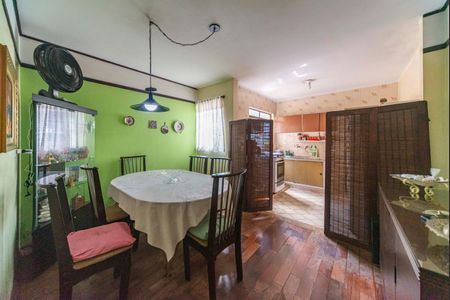 Casa à venda com 171m², 3 quartos e 2 vagasCopa