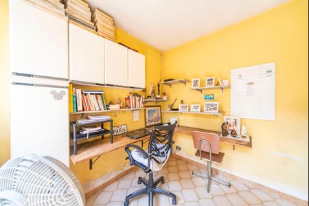 Casa à venda com 171m², 3 quartos e 2 vagasEscritório