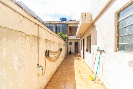 Casa à venda com 171m², 3 quartos e 2 vagasCorredor Externo