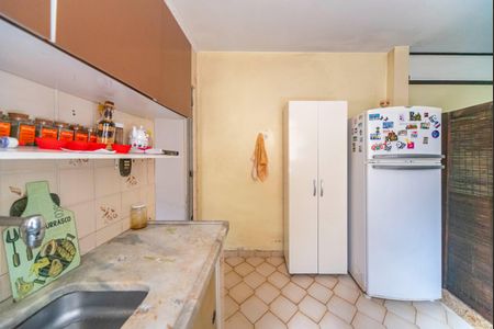 Casa à venda com 171m², 3 quartos e 2 vagasCozinha 