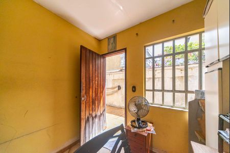 Casa à venda com 171m², 3 quartos e 2 vagasEscritório