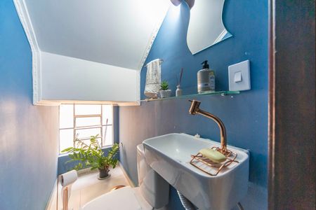 Casa à venda com 171m², 3 quartos e 2 vagasLavabo