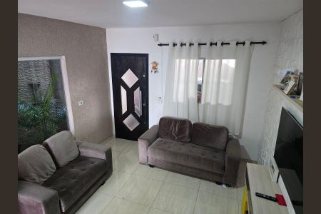 Sala de casa para alugar com 2 quartos, 150m² em Cidade Antônio Estêvão de Carvalho, São Paulo