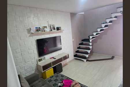 Sala de casa para alugar com 2 quartos, 150m² em Cidade Antônio Estêvão de Carvalho, São Paulo