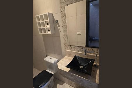 Banheiro de casa para alugar com 2 quartos, 150m² em Cidade Antônio Estêvão de Carvalho, São Paulo