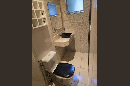 Banheiro de casa para alugar com 2 quartos, 150m² em Cidade Antônio Estêvão de Carvalho, São Paulo