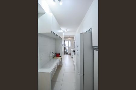 Apartamento à venda com 127m², 3 quartos e 2 vagas Apartamento à venda com 127m², 3 quartos e 2 vagasCozinha