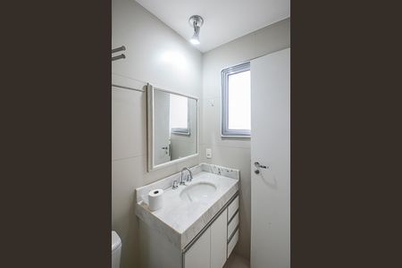 Apartamento à venda com 127m², 3 quartos e 2 vagas Apartamento à venda com 127m², 3 quartos e 2 vagasBanheiro da Suíte 2