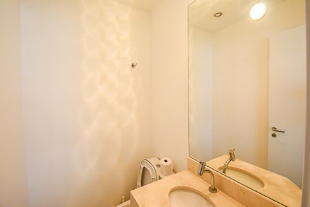 Apartamento à venda com 127m², 3 quartos e 2 vagas Apartamento à venda com 127m², 3 quartos e 2 vagasLavabo